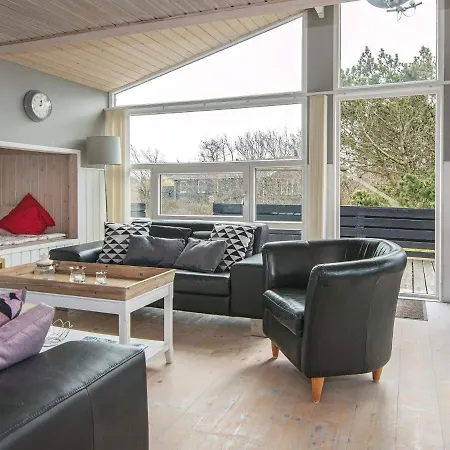 Three-bedroom Holiday In 8 Сasa de vacaciones *
