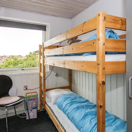 Сasa de vacaciones Three-bedroom Holiday In 8 *