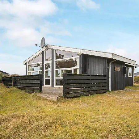 Three-bedroom Holiday In 8 Сasa de vacaciones Fanø
